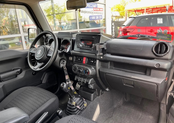 Suzuki Jimny cena 105000 przebieg: 65000, rok produkcji 2018 z Gdynia małe 379